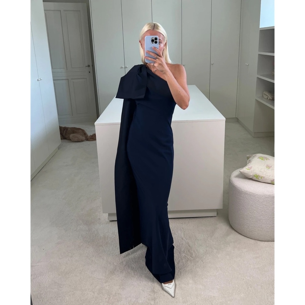 NWT Bernadette Adrian One Shoulder Navy Maxi Gown 36 Statement Bow Evening Dress